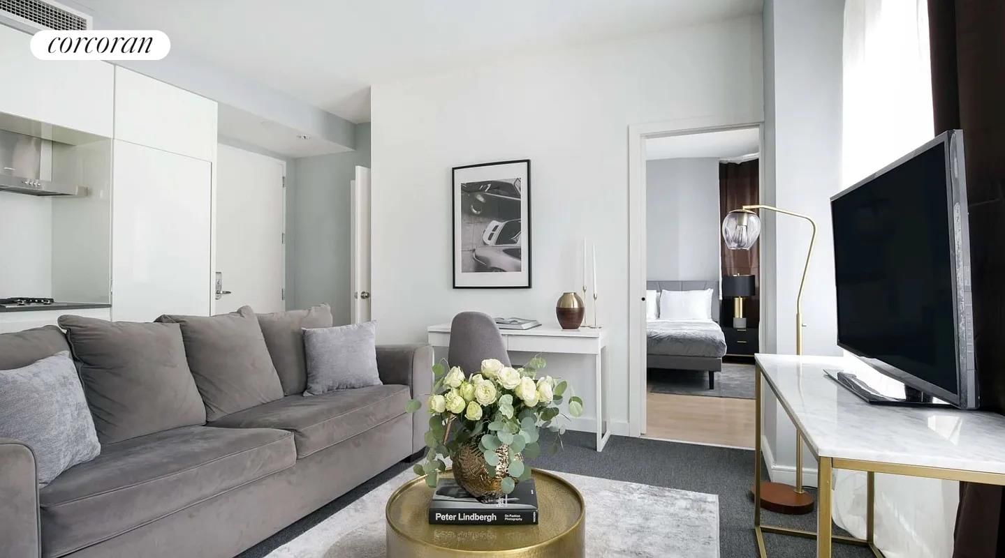 Real estate property located at 70 45TH #31A, New York, Midtown, New York City, NY