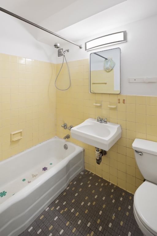 Real estate property located at 215 Park #19H, New York, Chinatown, New York City, NY