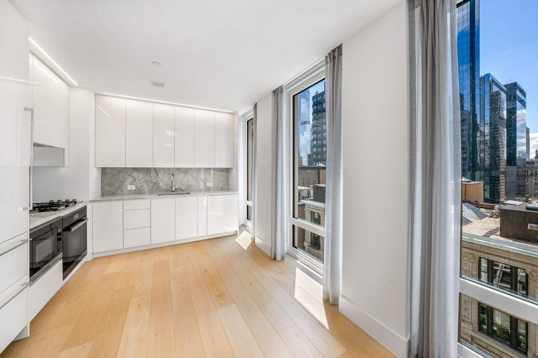 Real estate property located at 15 61st #16D, New York, Lincoln Square, New York City, NY