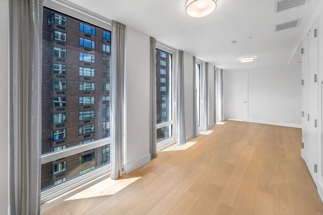 Real estate property located at 15 61st #16D, New York, Lincoln Square, New York City, NY