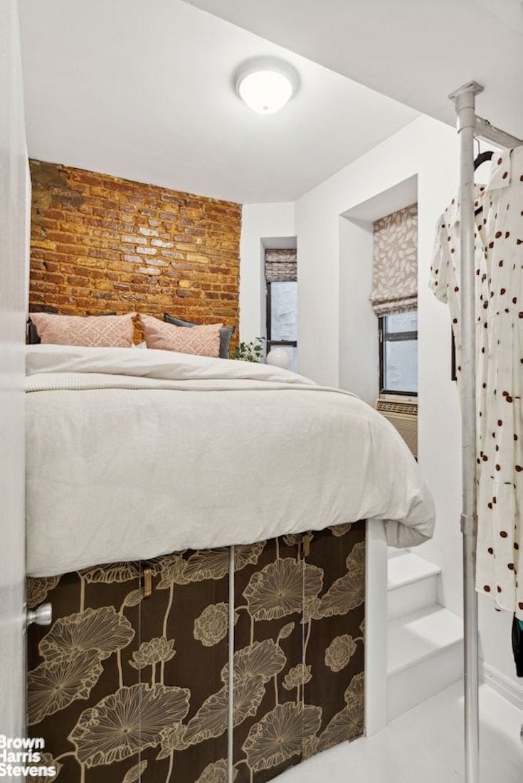 Real estate property located at 323 8TH #2A, New York, East Village, New York City, NY