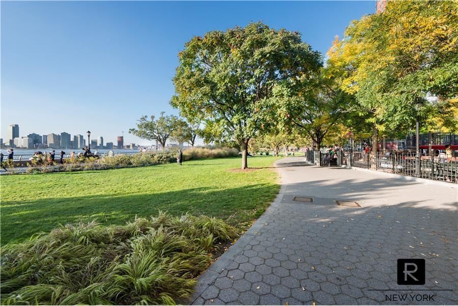 Real estate property located at 2 River #7-M, New York, Battery Park City, New York City, NY