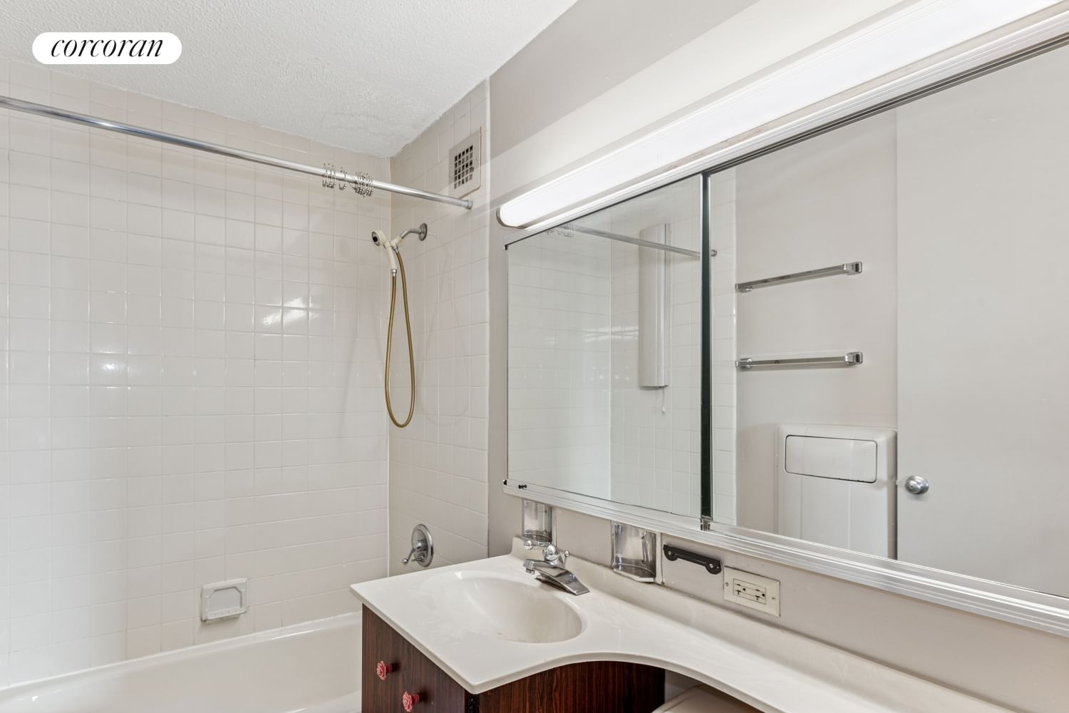 Real estate property located at 531 MAIN #1620, New York, Roosevelt Island, New York City, NY