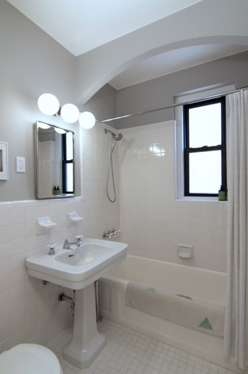 Real estate property located at 811 Cortelyou #2O, Kings, Kensington, New York City, NY