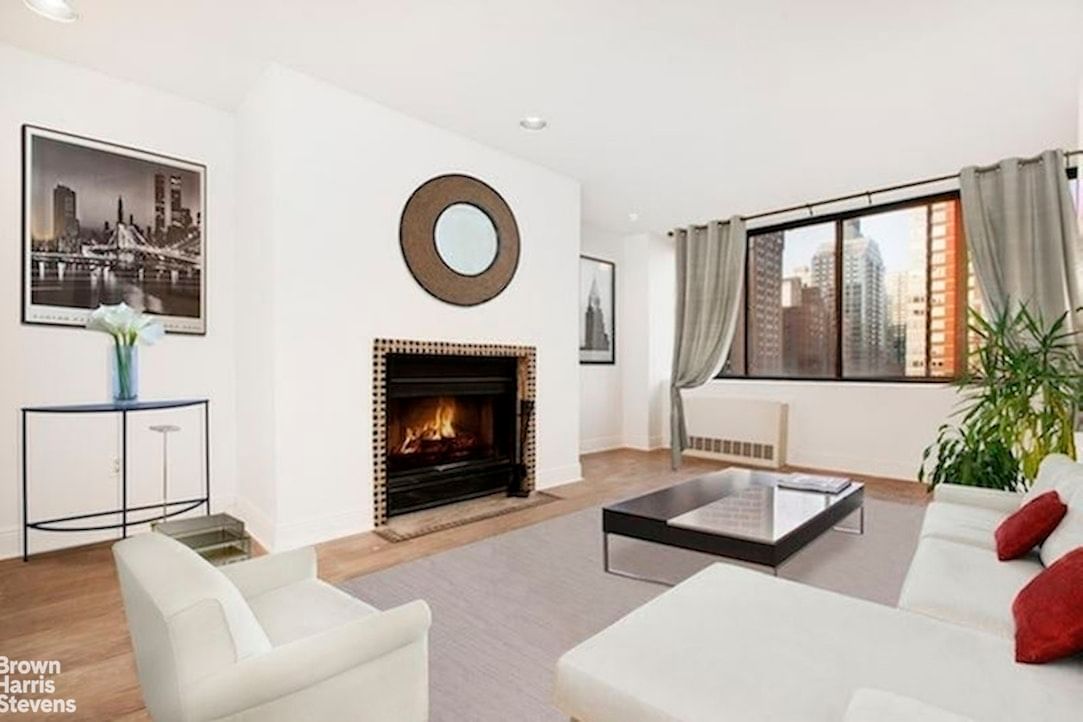 Real estate property located at 300 90TH #9B, New York, Yorkville, New York City, NY