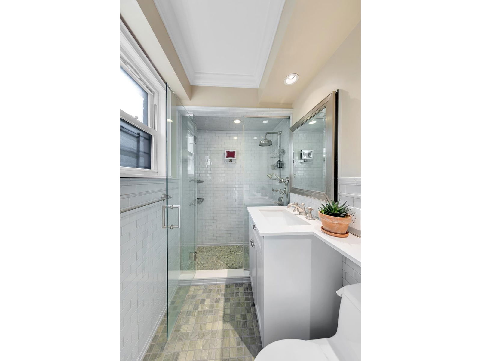 Real estate property located at 446 86TH #7EF, New York, Yorkville, New York City, NY