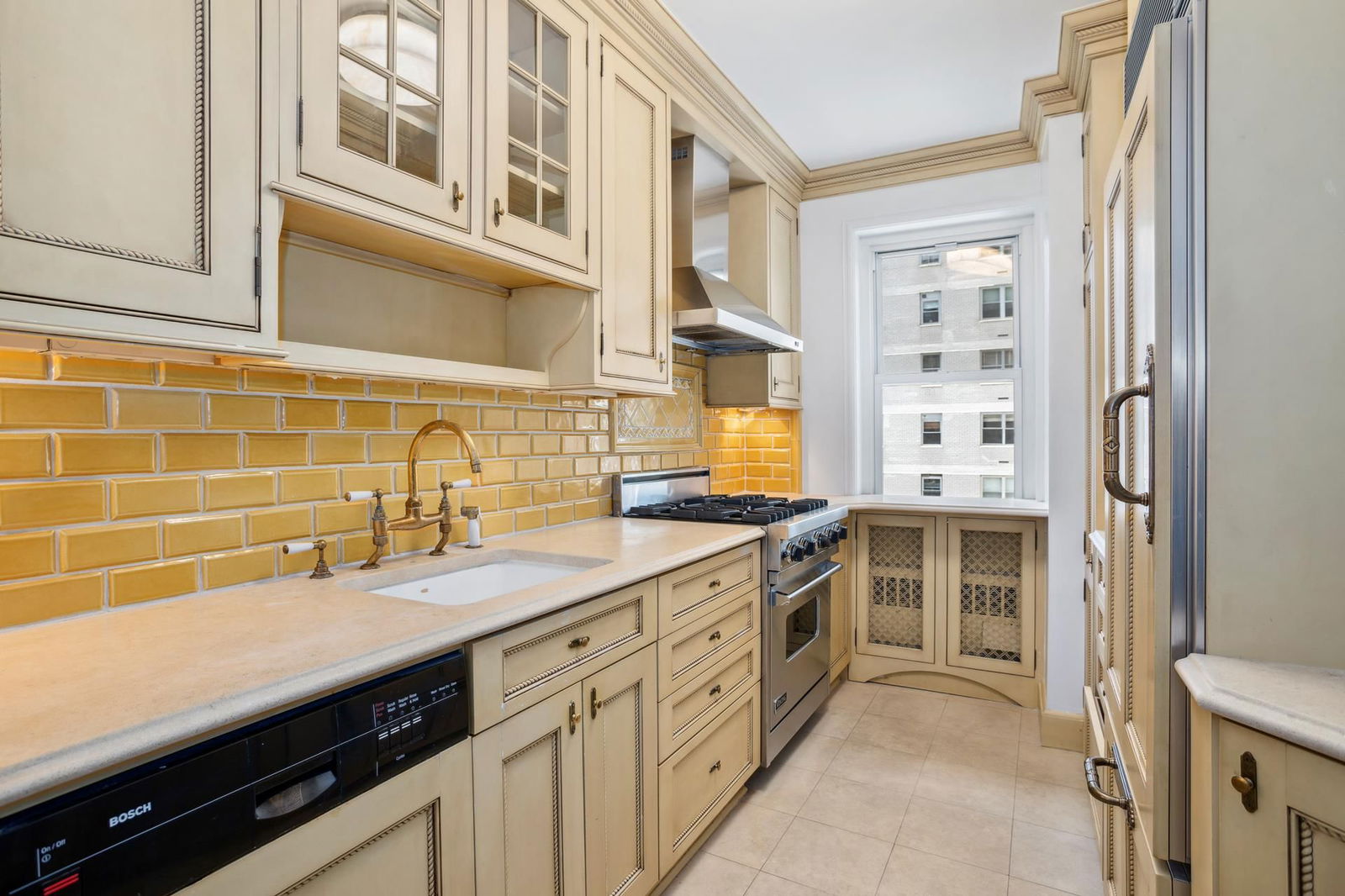Real estate property located at 150 69TH #6M, New York, Lenox Hill, New York City, NY