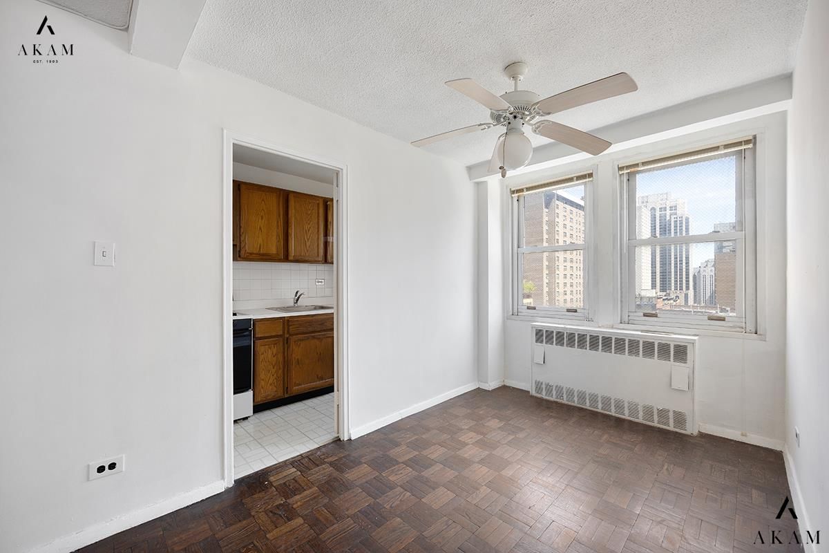 Real estate property located at 310 70th #10-L, New York, Upper East Side, New York City, NY