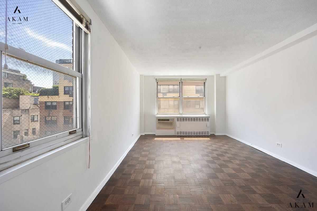 Real estate property located at 310 70th #10-L, New York, Upper East Side, New York City, NY