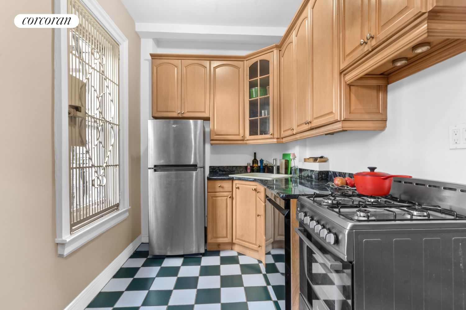 Real estate property located at 25 64TH #2E, New York, Lincoln Square, New York City, NY