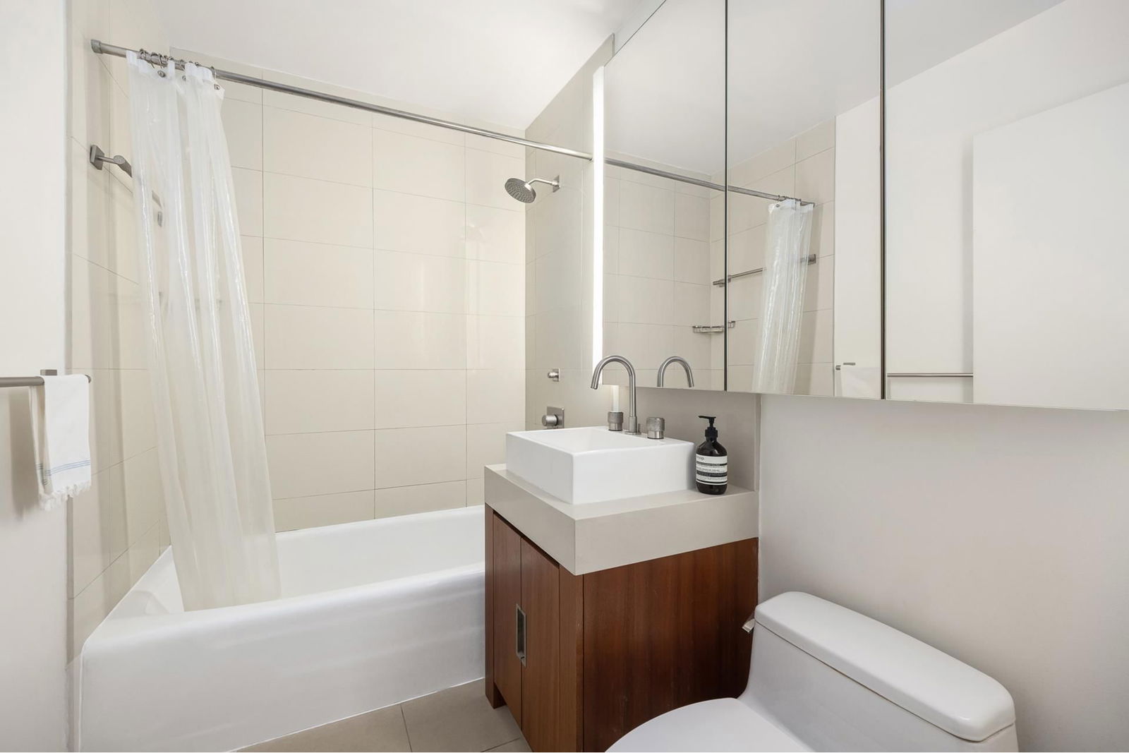 Real estate property located at 450 17TH #1019, New York, Chelsea, New York City, NY