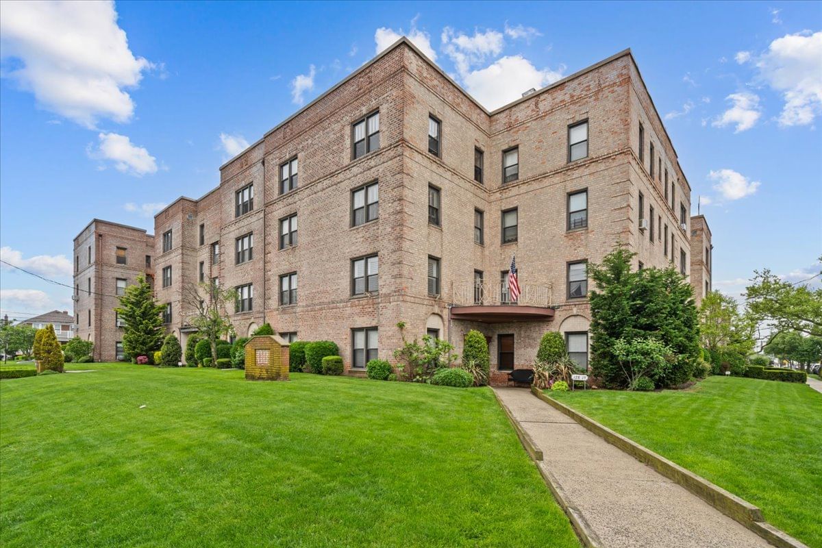 Real estate property located at 128-19 NEWPORT #2A, Queens, Belle Harbor, New York City, NY