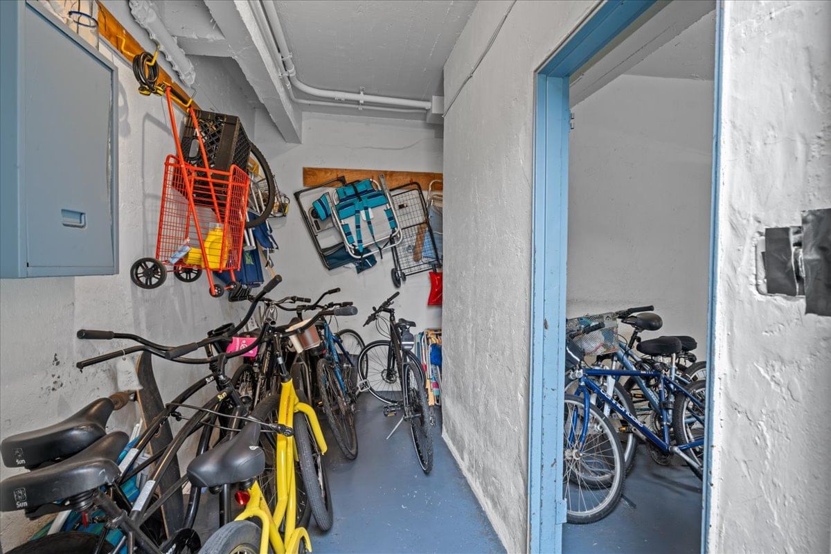 Real estate property located at 128-19 NEWPORT #2A, Queens, Belle Harbor, New York City, NY