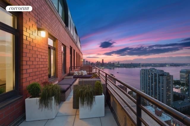 Real estate property located at 200 RECTOR #44D, New York, Battery Park City, New York City, NY