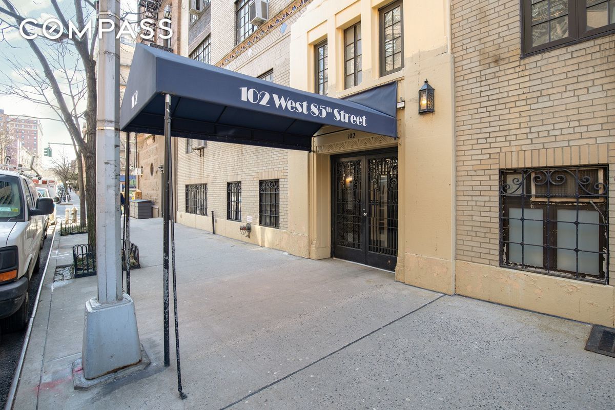 Real estate property located at 102 85th #2B, New York, Upper West Side, New York City, NY