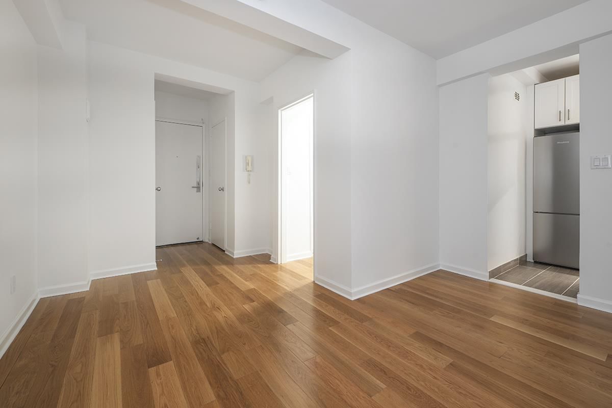 Real estate property located at 7 Lexington #1-H, New York, Gramercy Park, New York City, NY