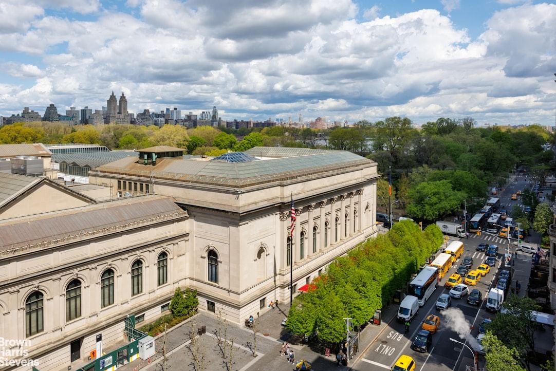 Real estate property located at 1010 5TH #10B, New York, Upper East Side, New York City, NY