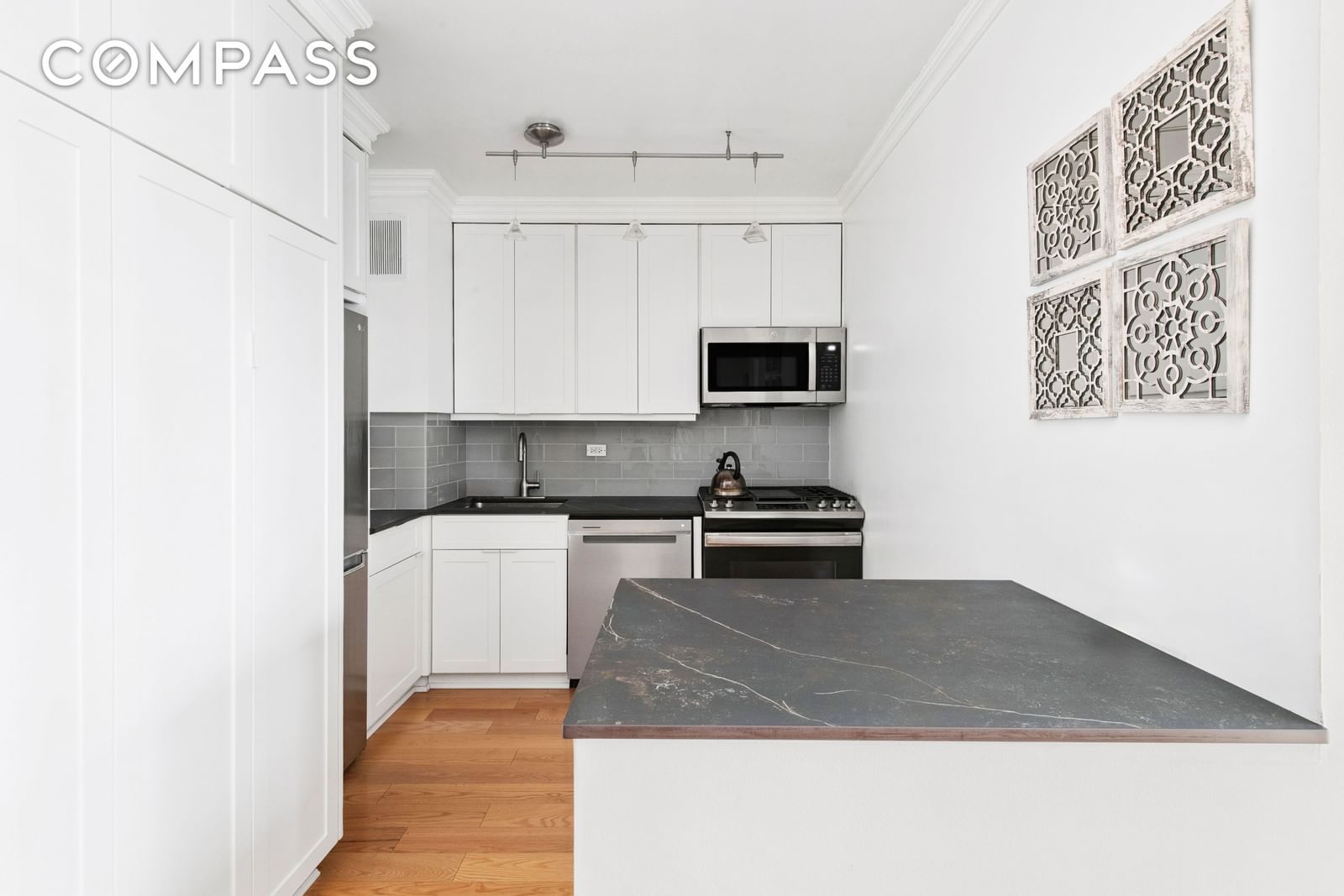 Real estate property located at 400 56th #19O, New York, Sutton Place, New York City, NY