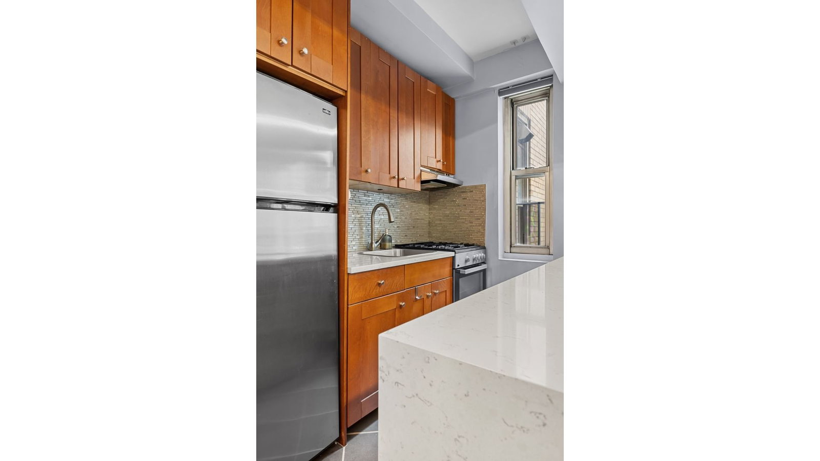 Real estate property located at 220 MADISON #4D, New York, Midtown, New York City, NY