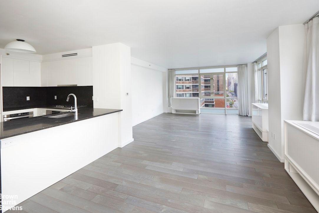 Real estate property located at 385 1ST #9E, New York, Gramercy Park, New York City, NY