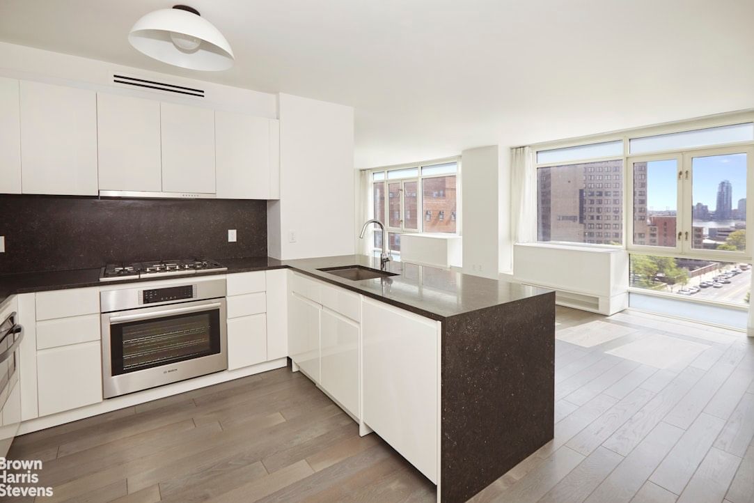 Real estate property located at 385 1ST #9E, New York, Gramercy Park, New York City, NY