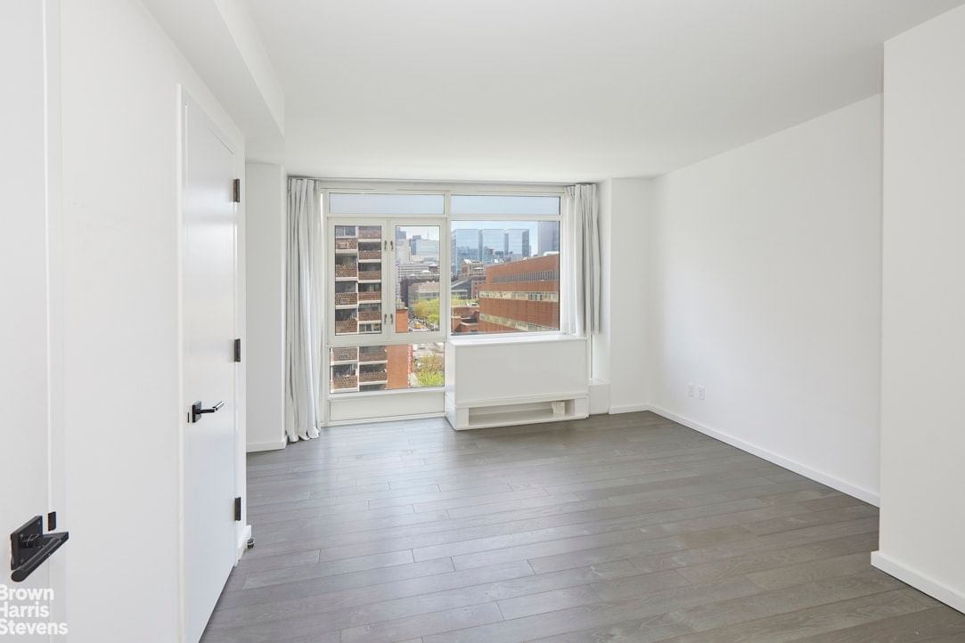 Real estate property located at 385 1ST #9E, New York, Gramercy Park, New York City, NY