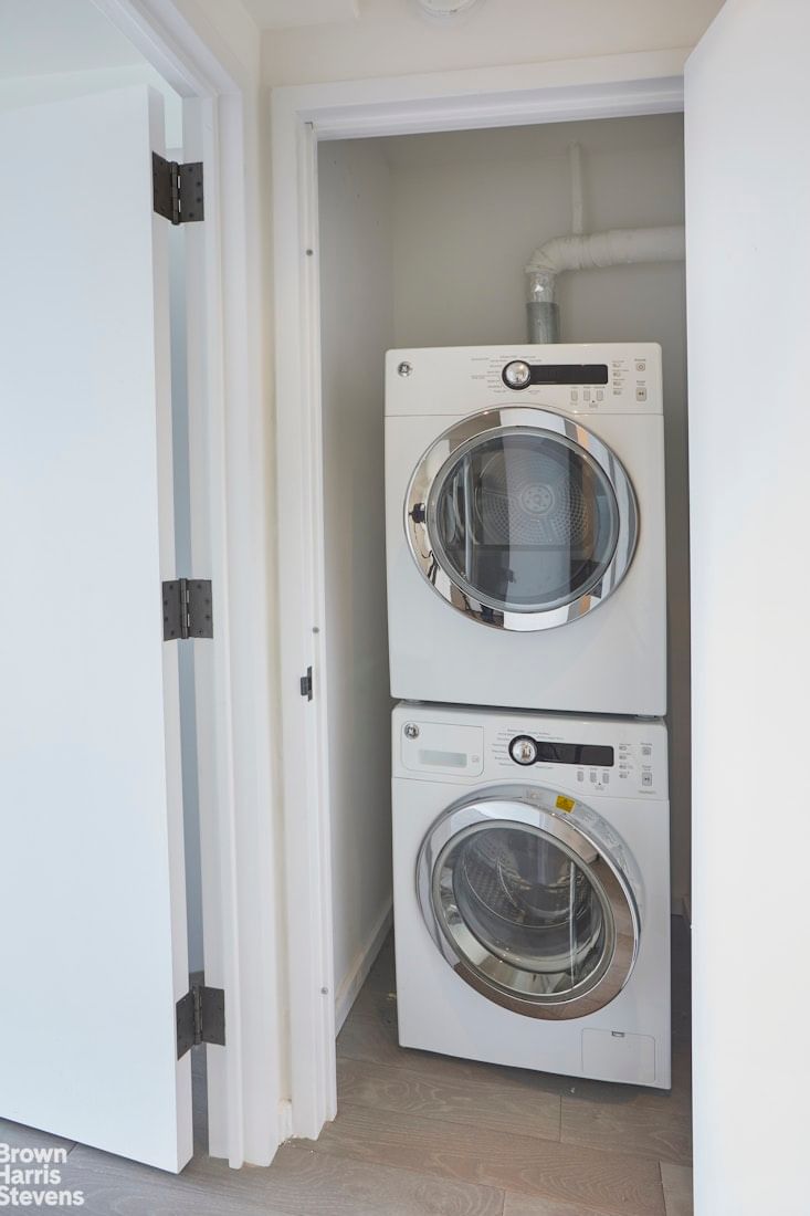 Real estate property located at 385 1ST #9E, New York, Gramercy Park, New York City, NY