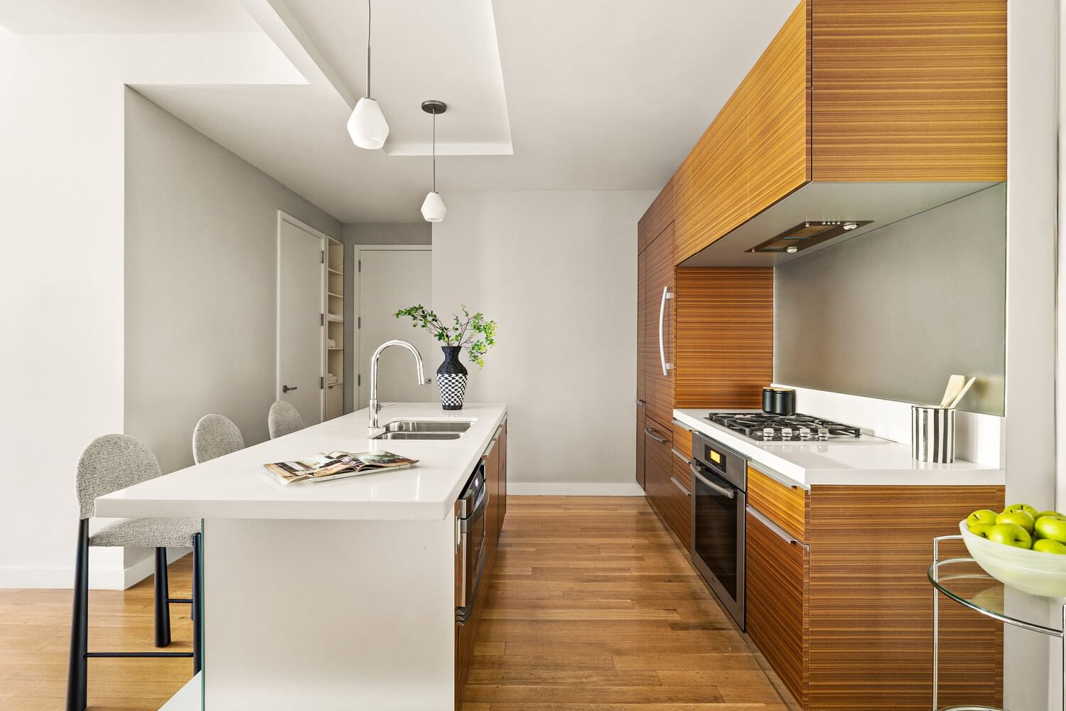 Real estate property located at 150 5TH #2I, Kings, Williamsburg, New York City, NY