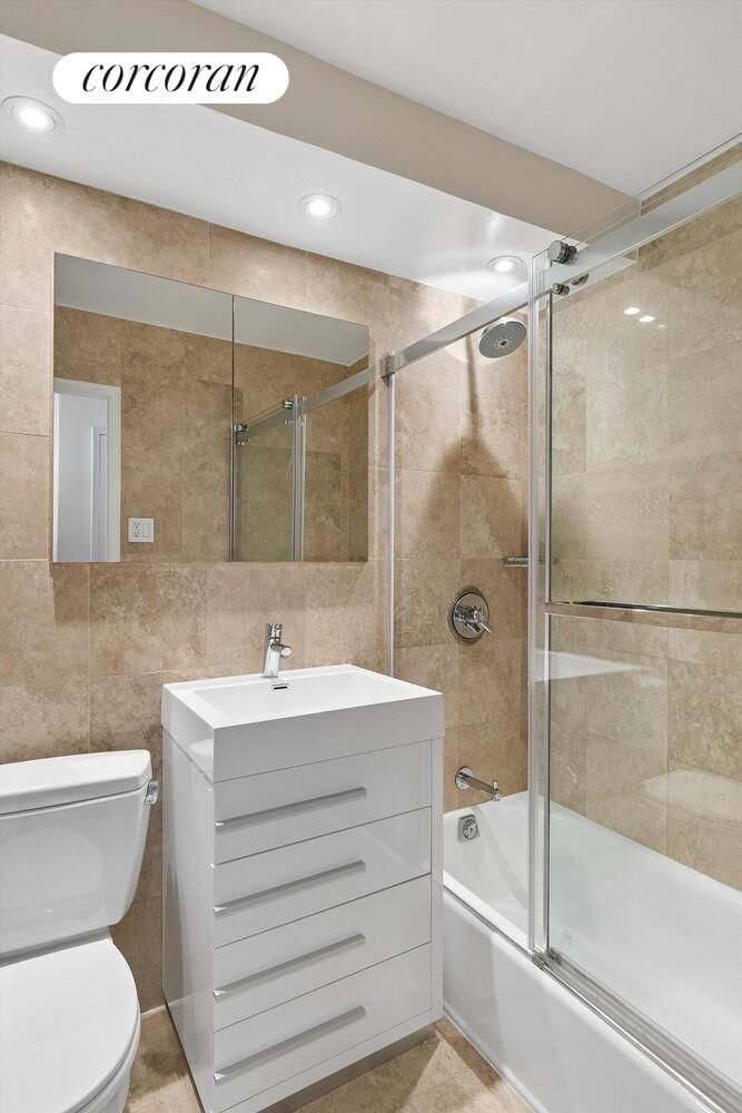 Real estate property located at 310 70TH #7D, New York, Lenox Hill, New York City, NY