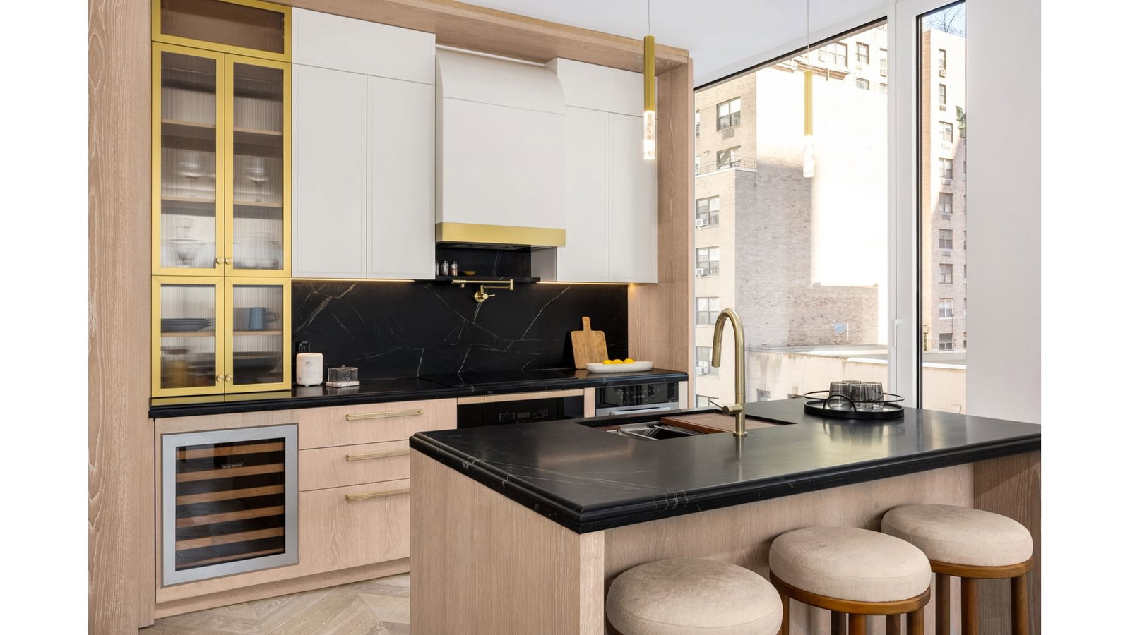 Real estate property located at 660 LEXINGTON #2B, New York, Midtown East, New York City, NY