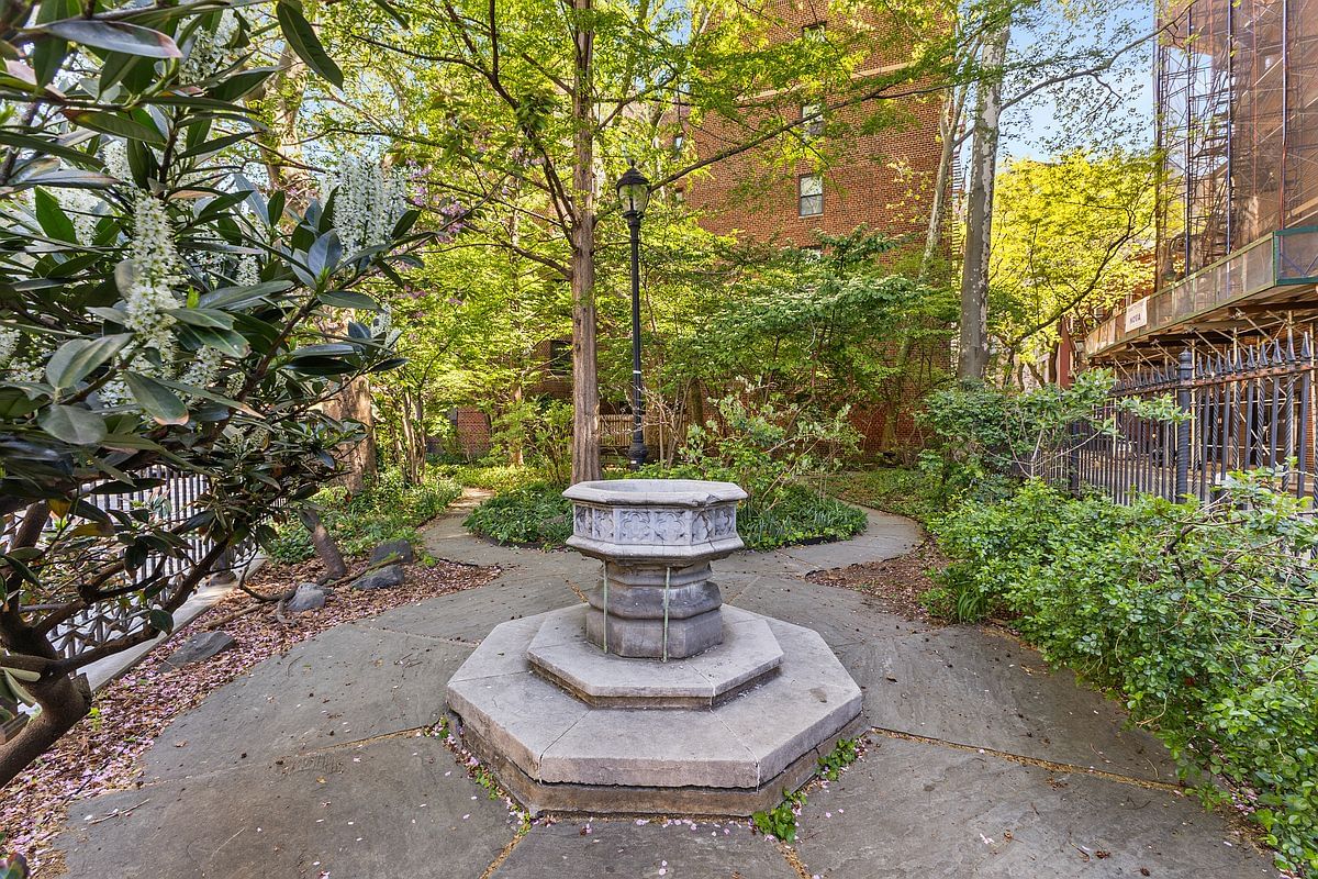 Real estate property located at 290 6th #4E, New York, Greenwich Village, New York City, NY