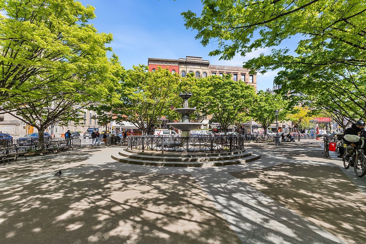 Real estate property located at 290 6th #4E, New York, Greenwich Village, New York City, NY