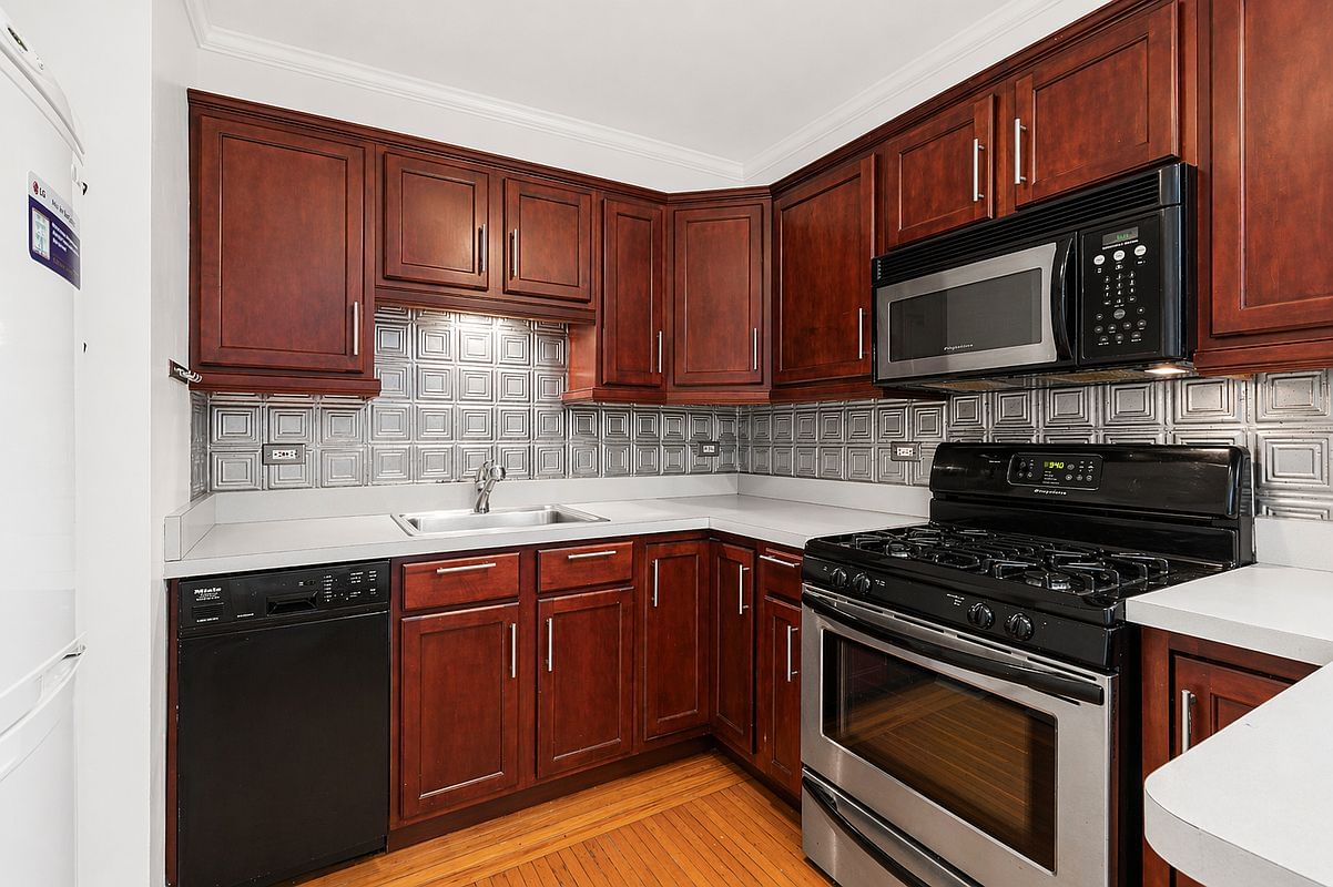 Real estate property located at 290 6th #4E, New York, Greenwich Village, New York City, NY