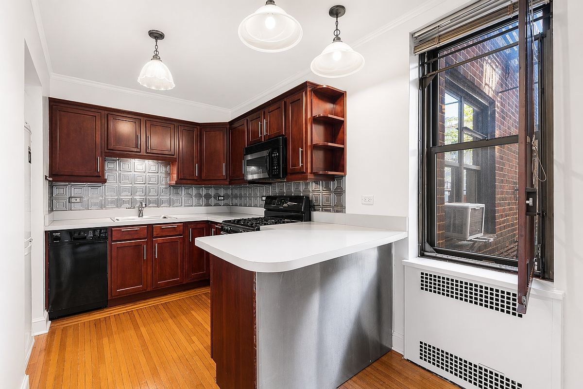 Real estate property located at 290 6th #4E, New York, Greenwich Village, New York City, NY