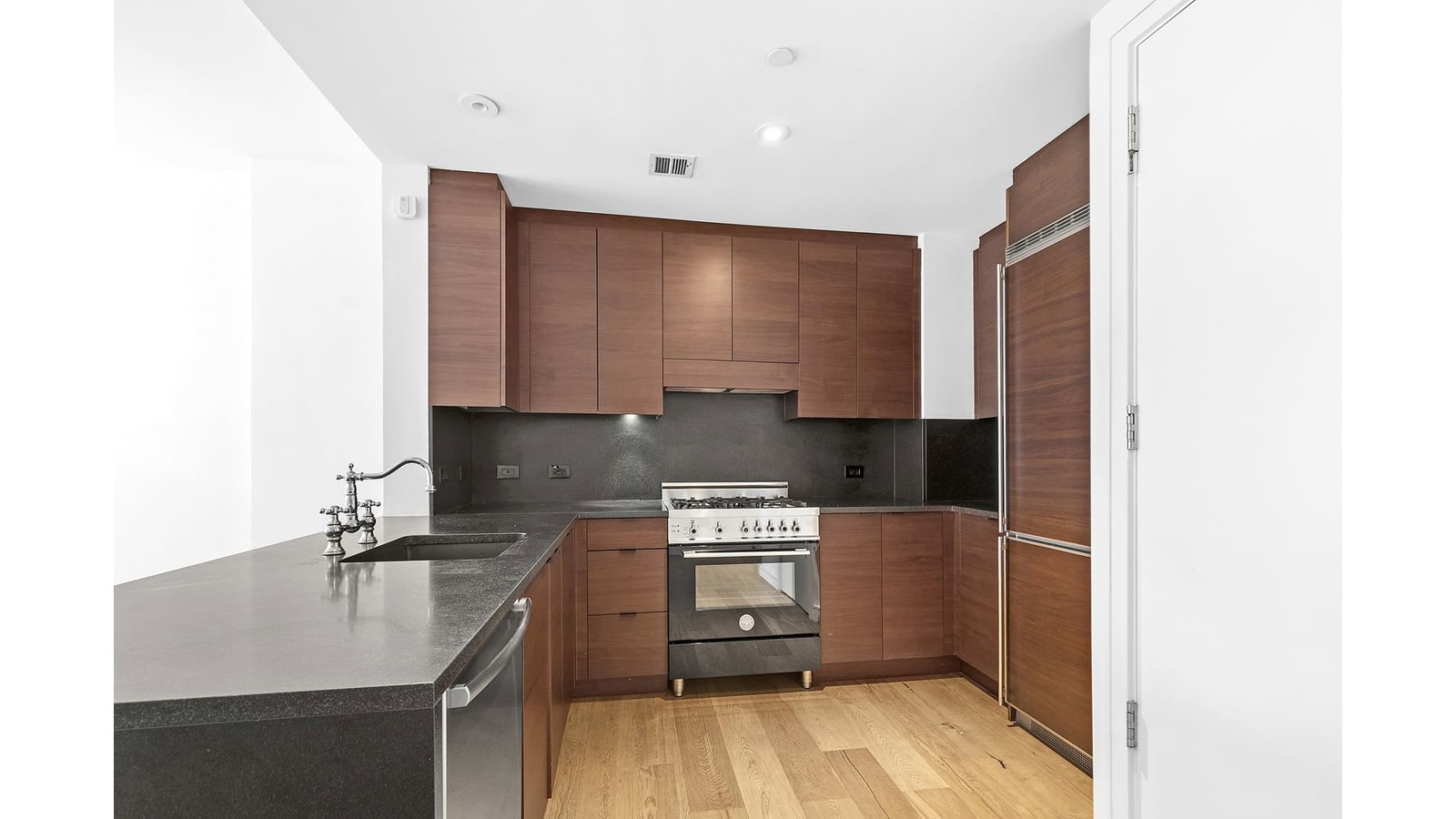 Real estate property located at 540 28TH #8E, New York, Chelsea, New York City, NY