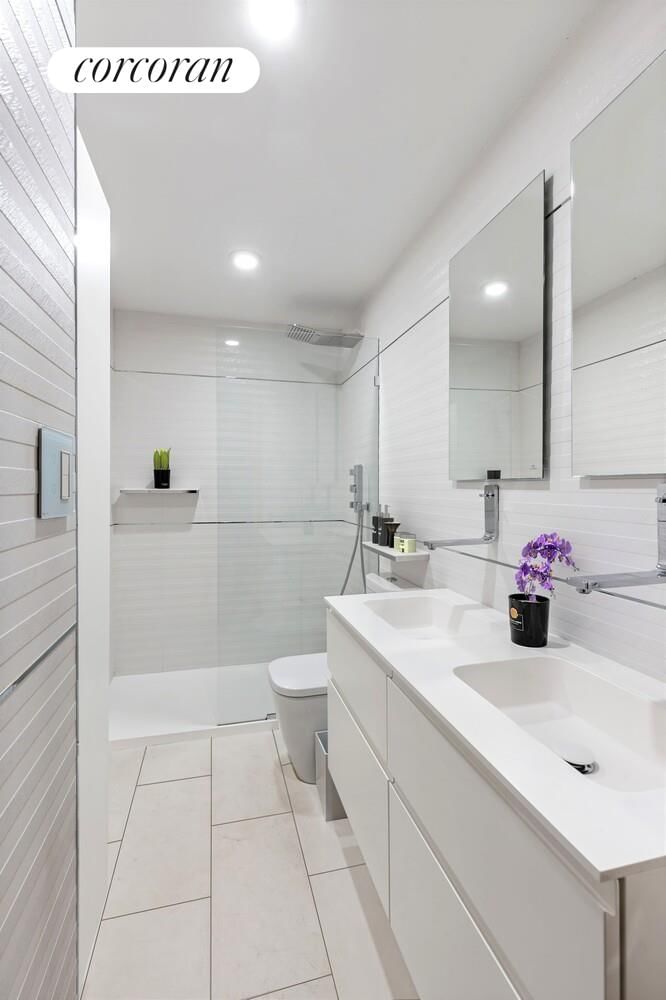 Real estate property located at 1991 BROADWAY #21A, New York, Lincoln Square, New York City, NY