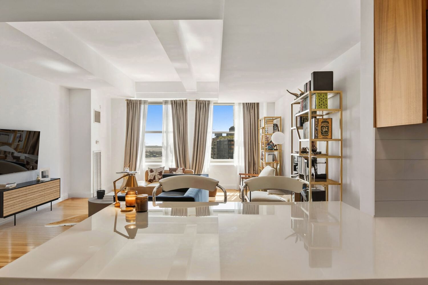 Real estate property located at 88 GREENWICH #2009, New York, Financial District, New York City, NY