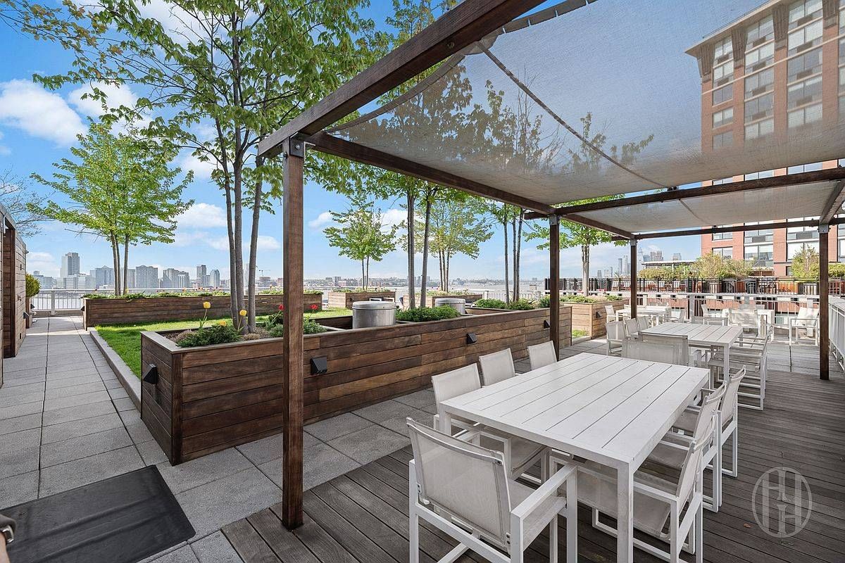 Real estate property located at 212 Warren #5N, New York, Battery Park City, New York City, NY