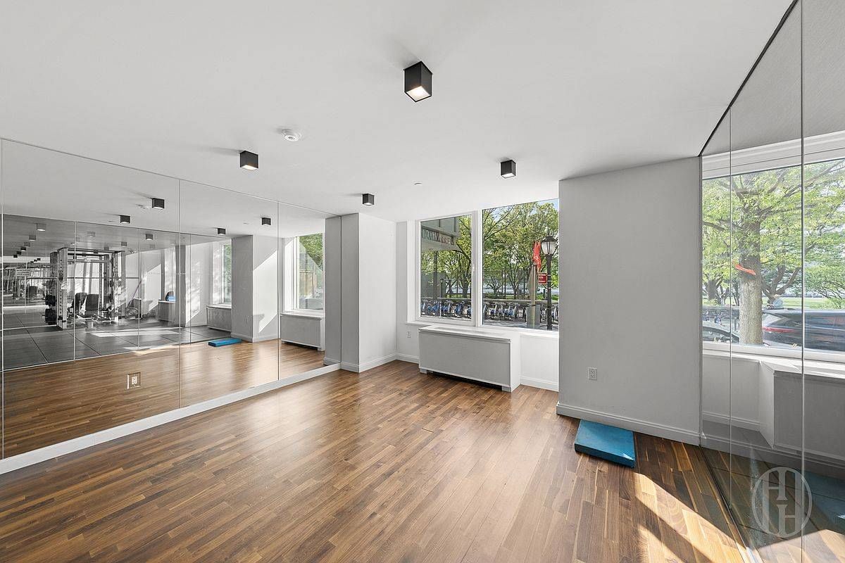 Real estate property located at 212 Warren #5N, New York, Battery Park City, New York City, NY