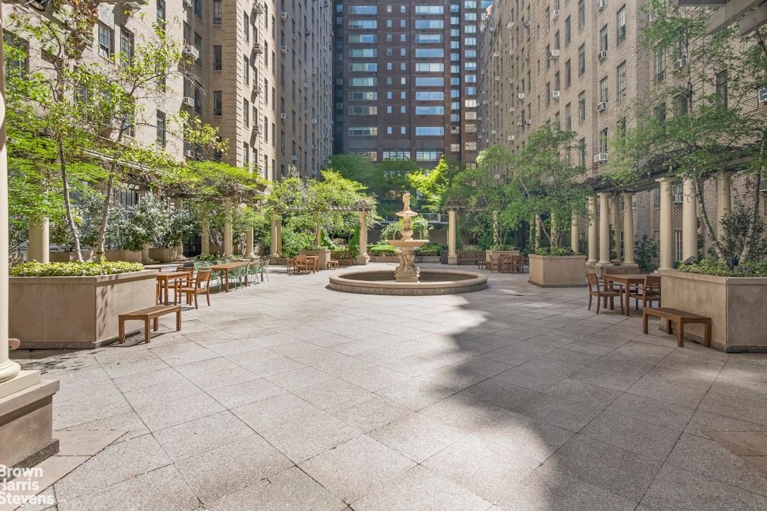 Real estate property located at 333 56TH #6M, New York, Hell's Kitchen, New York City, NY