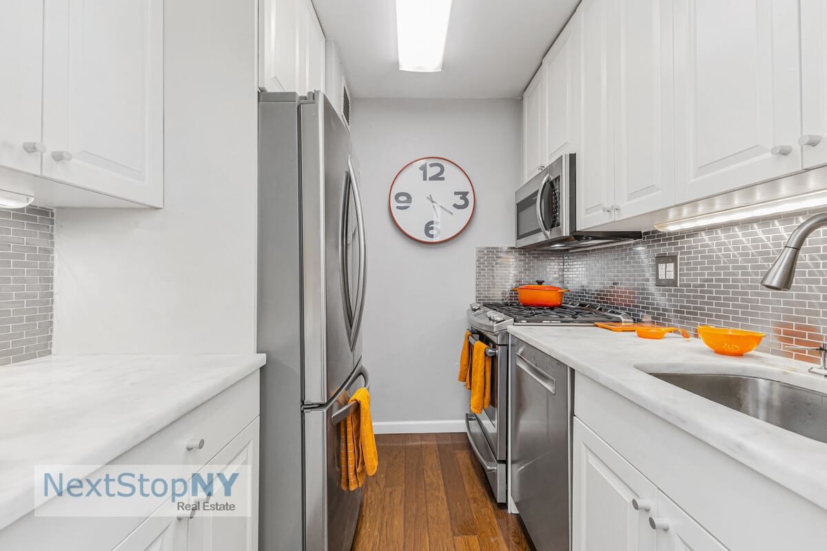 Real estate property located at 245 54TH #17A, New York, Sutton Place, New York City, NY