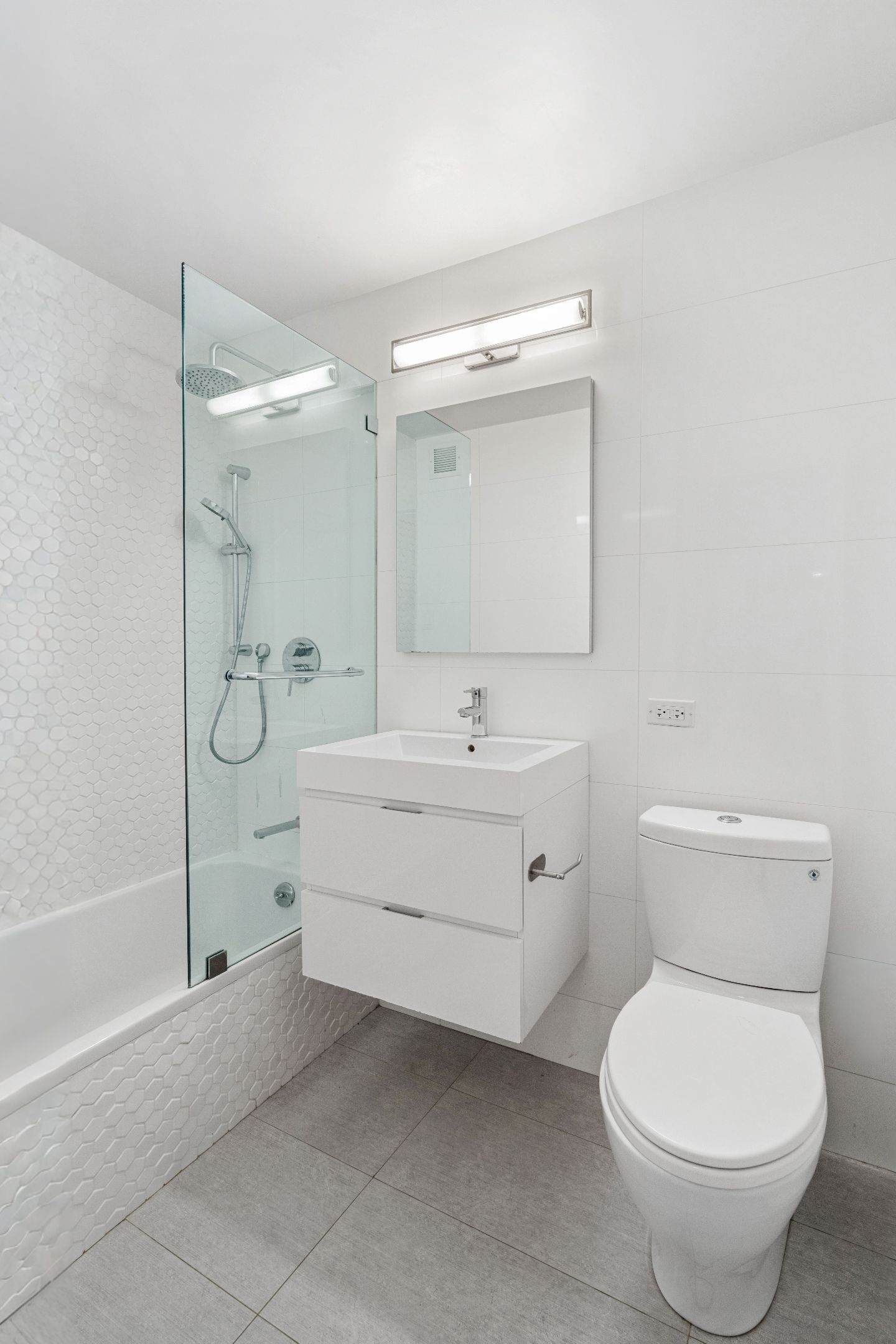 Real estate property located at 201 21st #11R, New York, Gramercy Park, New York City, NY