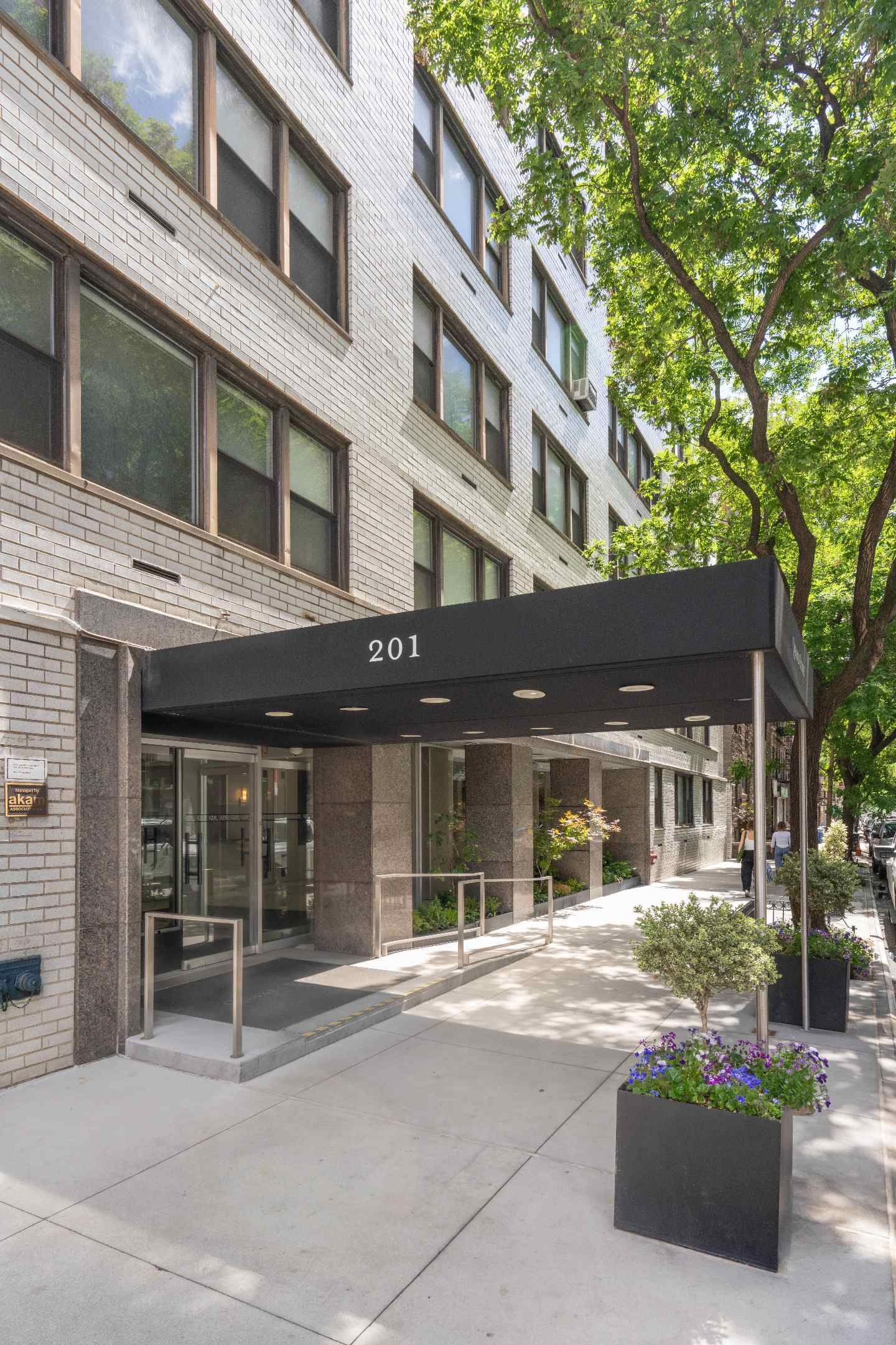 Real estate property located at 201 21st #11R, New York, Gramercy Park, New York City, NY