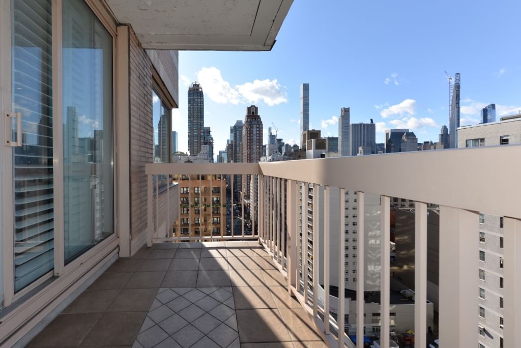 Real estate property located at 200 69th #19E, New York, Lenox Hill, New York City, NY