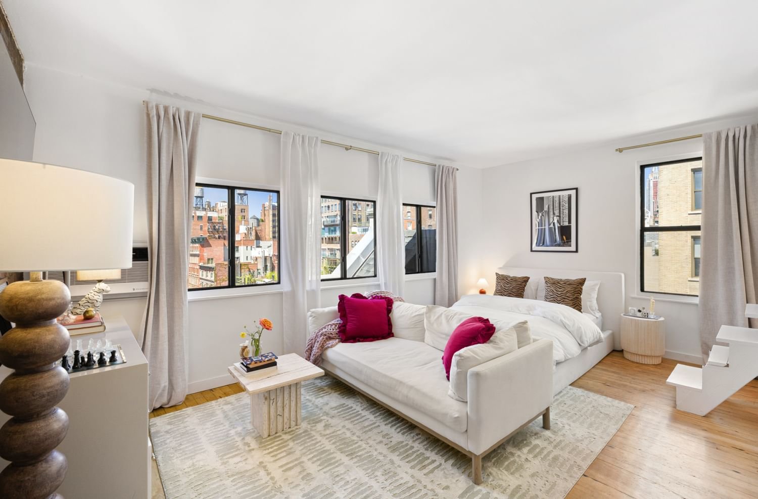 Real estate property located at 23 10TH #811, NewYork, Greenwich Village, New York City, NY
