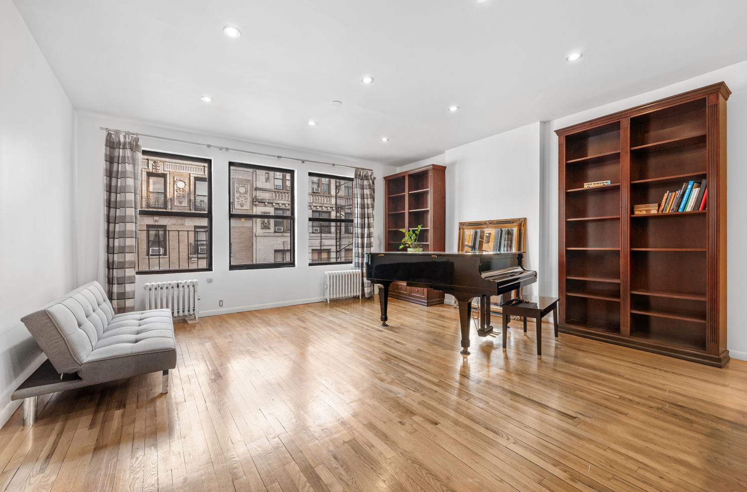 Real estate property located at 310 99TH #802, NewYork, Upper West Side, New York City, NY