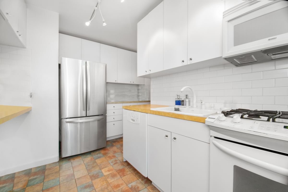 Real estate property located at 67-30 DARTMOUTH #7V, Queens, Forest Hills, New York City, NY