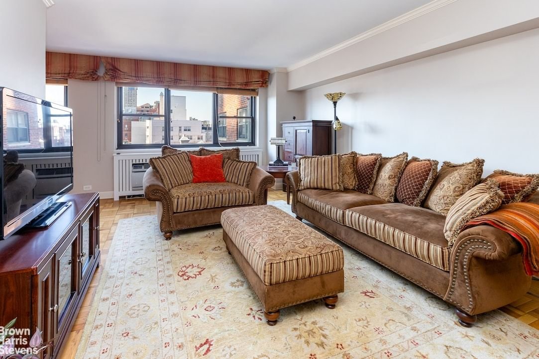 Real estate property located at 176 77TH #17L, NewYork, Upper East Side, New York City, NY