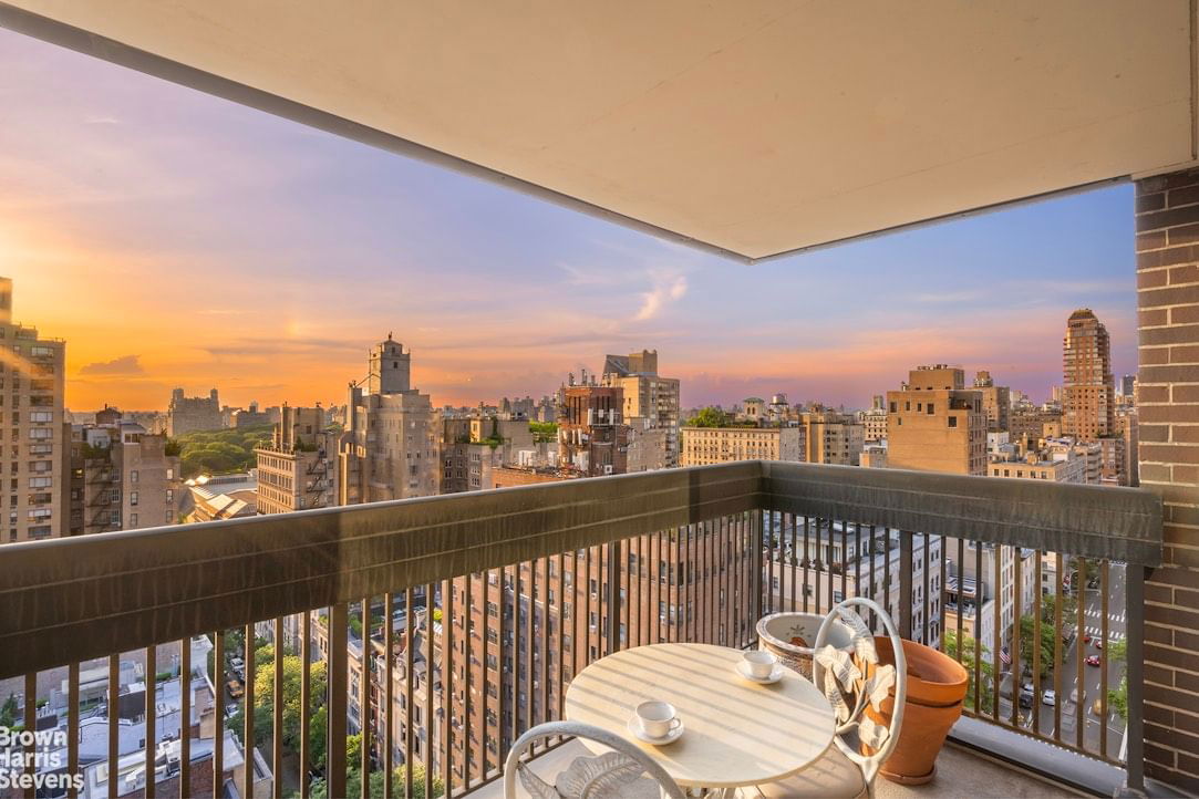 Real estate property located at 40 80TH #21A, NewYork, Upper East Side, New York City, NY