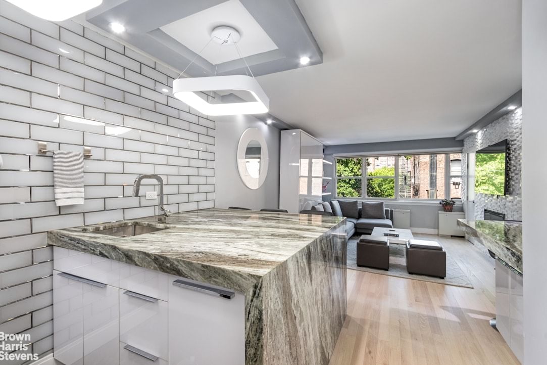 Real estate property located at 101 12TH #7C, NewYork, Greenwich Village, New York City, NY